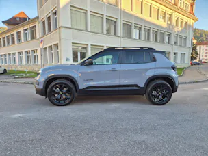 JEEP Avenger 1.2 Turbo MHEV Overland Leather 4xe