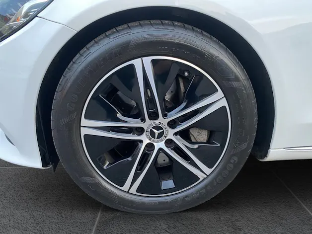MERCEDES-BENZ C 300 d Avantgarde
