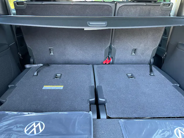 VW ID.Buzz NWB GTX 4 Motion, 7-Sitzer, AHK, Panorama