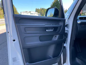 VW ID.Buzz NWB GTX 4 Motion, 7-Sitzer, AHK, Panorama