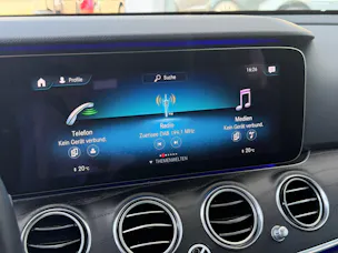 MERCEDES-BENZ E 220 d All-Terrain 4Matic Exclusive 9G-Tronic *Luftfahrwerk*