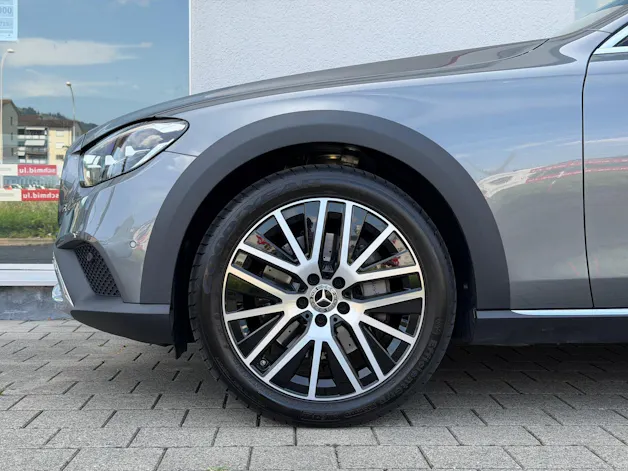 MERCEDES-BENZ E 220 d All-Terrain 4Matic Exclusive 9G-Tronic *Luftfahrwerk*