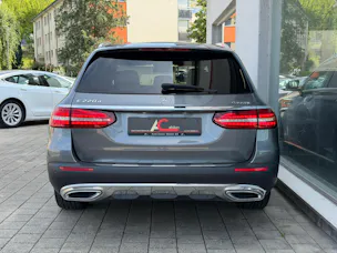 MERCEDES-BENZ E 220 d All-Terrain 4Matic Exclusive 9G-Tronic *Luftfahrwerk*