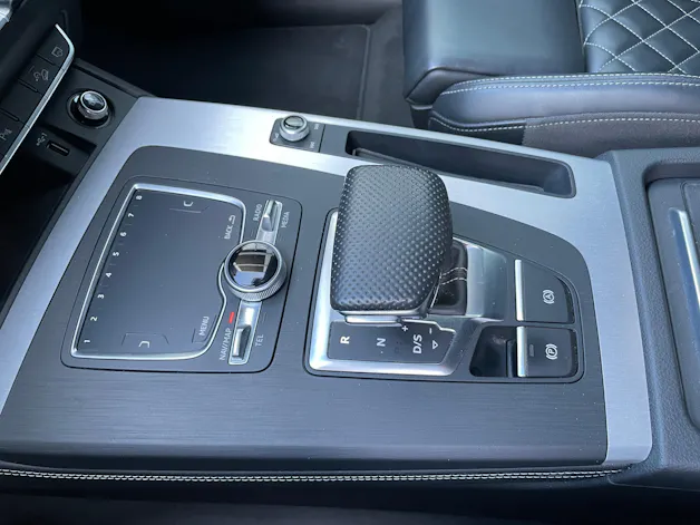 AUDI Q5 55 TFSI e sport quattro