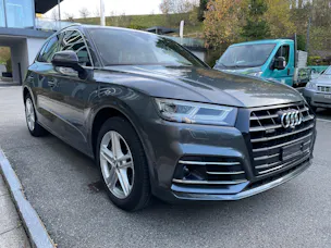 AUDI Q5 55 TFSI e sport quattro