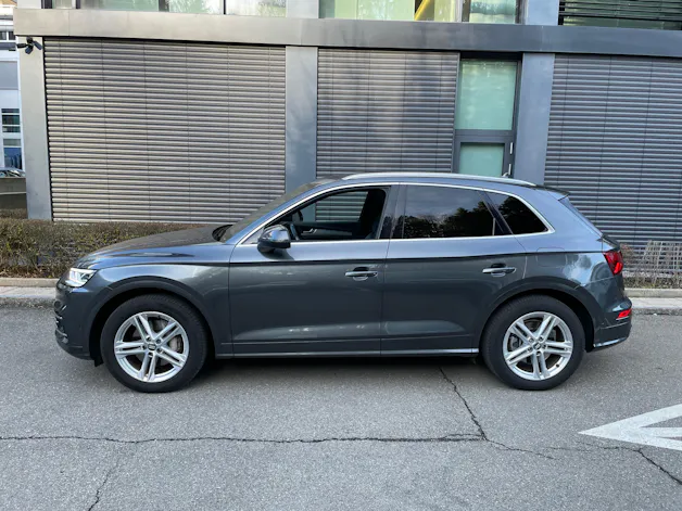 AUDI Q5 55 TFSI e sport quattro