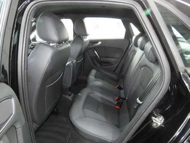 AUDI A1 Sportback Sport 1.4 TFSI S-Line Ambition S-tronic (Automat)