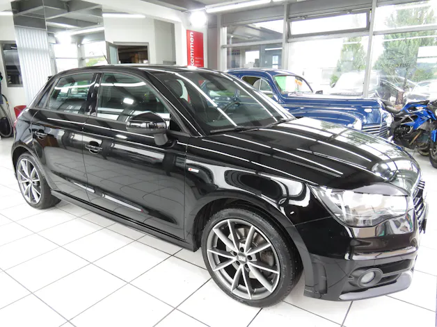 AUDI A1 Sportback Sport 1.4 TFSI S-Line Ambition S-tronic (Automat)
