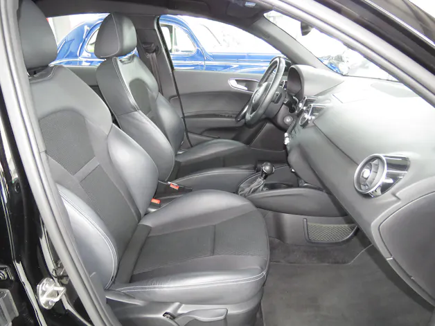 AUDI A1 Sportback Sport 1.4 TFSI S-Line Ambition S-tronic (Automat)