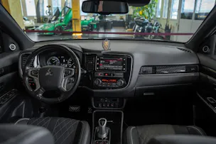 Mitsubishi Outlander 2.4 PHEV Style 4WD Automatic