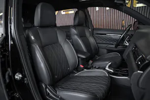 Mitsubishi Outlander 2.4 PHEV Style 4WD Automatic