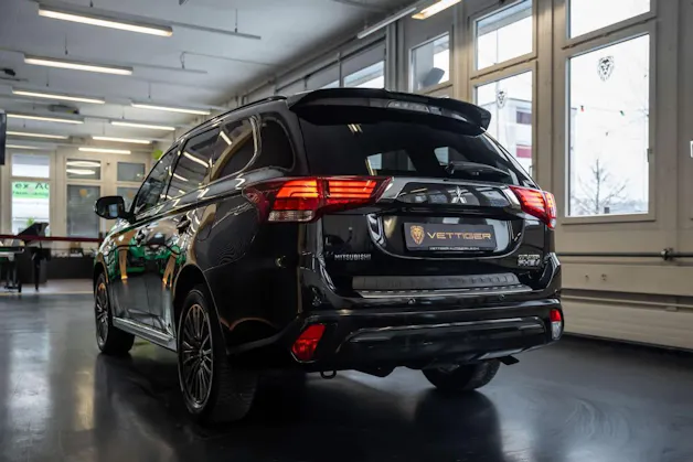 Mitsubishi Outlander 2.4 PHEV Style 4WD Automatic