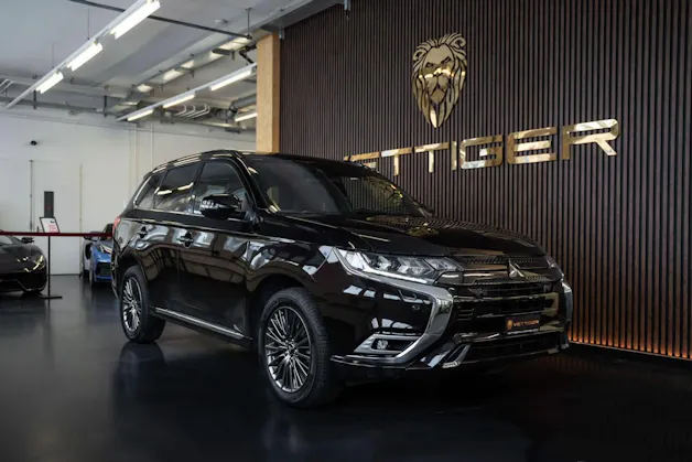 Mitsubishi Outlander 2.4 PHEV Style 4WD Automatic