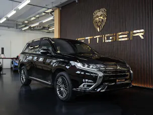 Mitsubishi Outlander 2.4 PHEV Style 4WD Automatic