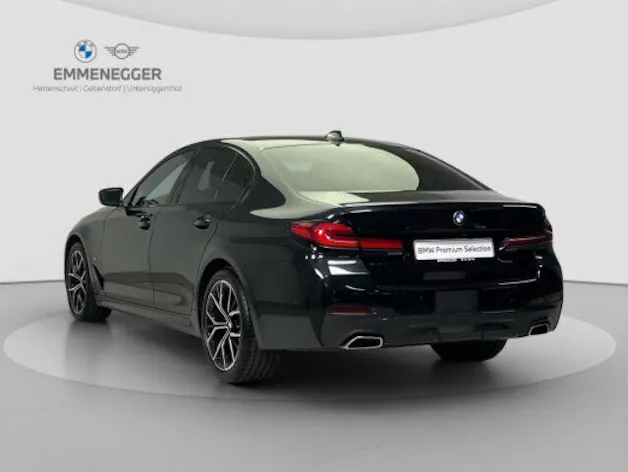 BMW 5er Reihe G30 520d xDrive paddles