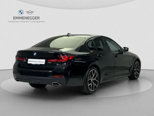 BMW 5er Reihe G30 520d xDrive paddles