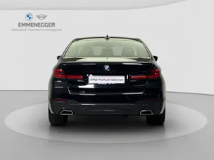 BMW 5er Reihe G30 520d xDrive paddles