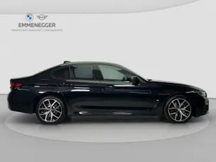 BMW 5er Reihe G30 520d xDrive paddles