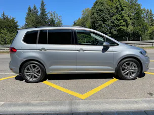 VW Touran 1.5 TSI EVO Comfortline DSG - 7 Sitzer, AHK