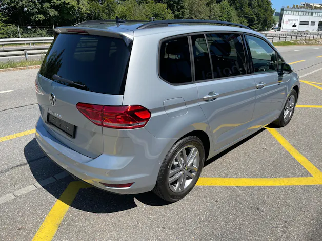 VW Touran 1.5 TSI EVO Comfortline DSG - 7 Sitzer, AHK