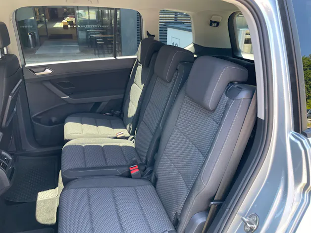 VW Touran 1.5 TSI EVO Comfortline DSG - 7 Sitzer, AHK