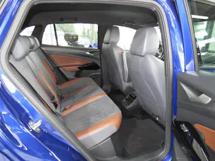 VW ID.4 Pro Performance 77 kWh 1ST "Automat" (RW 487 km)