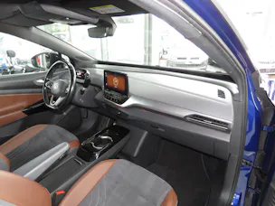 VW ID.4 Pro Performance 77 kWh 1ST "Automat" (RW 487 km)