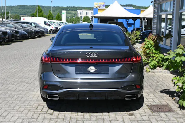 AUDI A5 Limousine 40 TFSI S-Line S tronic 204PS + Werksgarantie 03.2027