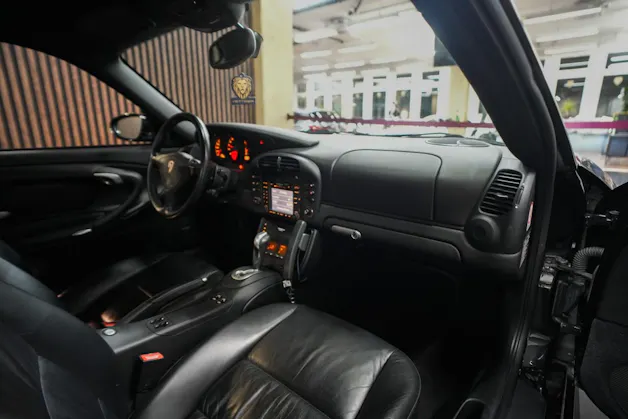 PORSCHE 911 Turbo