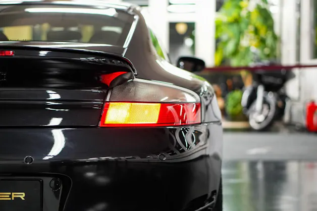 PORSCHE 911 Turbo