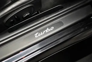 PORSCHE 911 Turbo