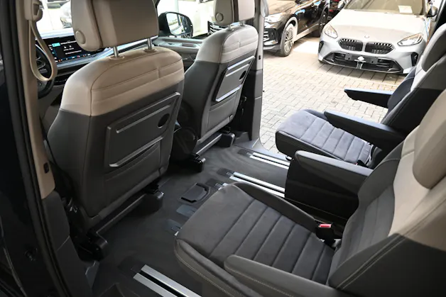 VW Multivan 2.0 TDI Style Edition DSG Lang 7-Plätzer + Standheizung+ AHK 2000kg
