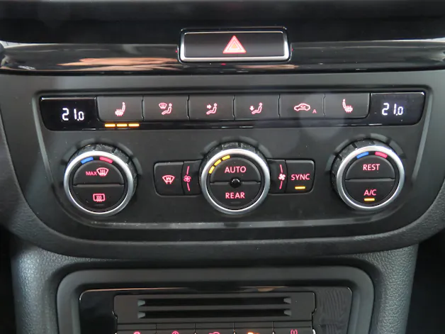 SEAT Alhambra 2.0 TDI Style Viva DSG (7-Plätzer, AHK 2.2 t, Automat)