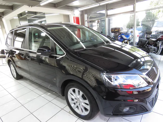 SEAT Alhambra 2.0 TDI Style Viva DSG (7-Plätzer, AHK 2.2 t, Automat)