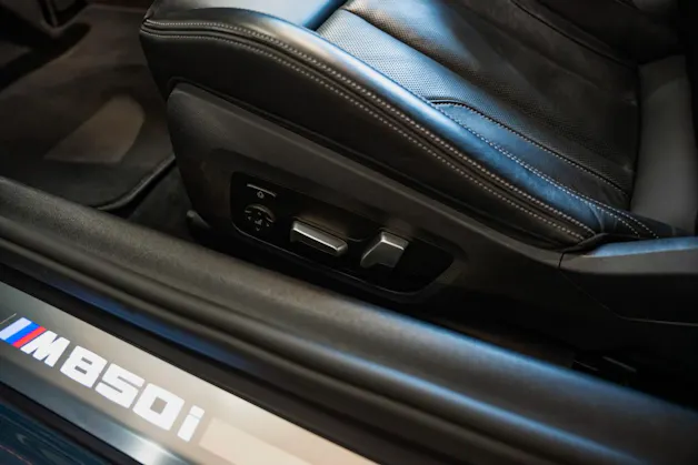 BMW M850i xDrive First Edition Steptronic