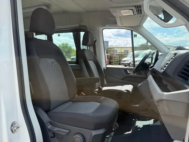 VW Crafter Bus 17-Sitzer