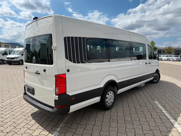 VW Crafter Bus 17-Sitzer