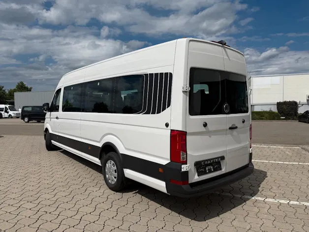 VW Crafter Bus 17-Sitzer