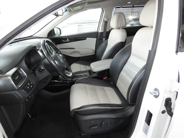 Kia Sorento 2.2 CRDI Style Automat 4WD (ab Platz, Fixpreis)