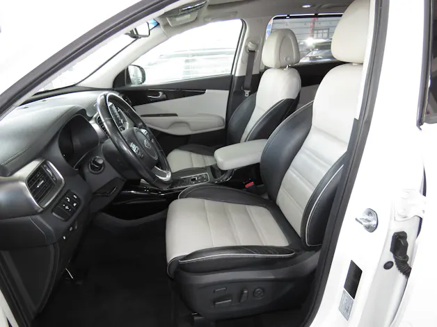 Kia Sorento 2.2 CRDI Style Automat 4WD (ab Platz, Fixpreis)