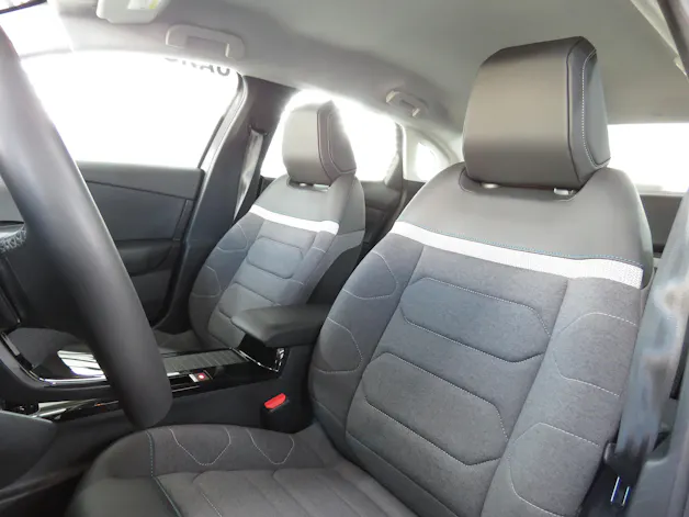 CITROEN C4 X 1.2 Pure Tech Swiss Edition EAT8 (Automat)
