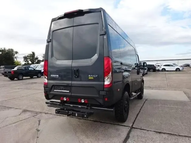 IVECO Daily 55 S 18H A8 Kasten 4x4