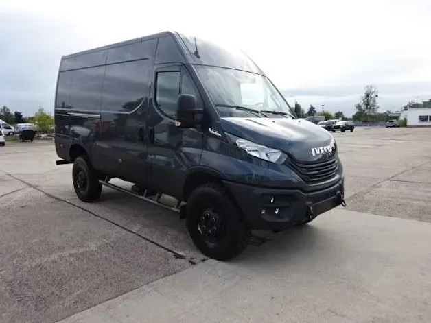 IVECO Daily 55 S 18H A8 Kasten 4x4