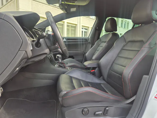 VW Golf 2.0 TSI GTI Performance DSG