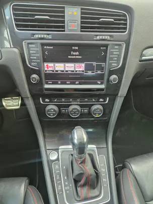 VW Golf 2.0 TSI GTI Performance DSG