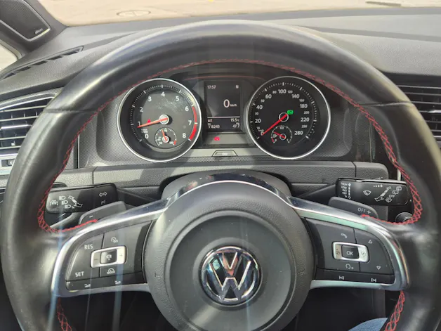 VW Golf 2.0 TSI GTI Performance DSG