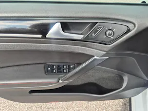 VW Golf 2.0 TSI GTI Performance DSG