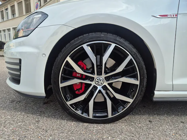 VW Golf 2.0 TSI GTI Performance DSG