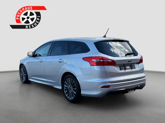 FORD Focus 1.5 SCTi ST Line Automatic