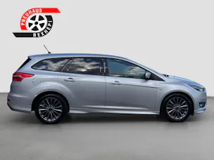 FORD Focus 1.5 SCTi ST Line Automatic
